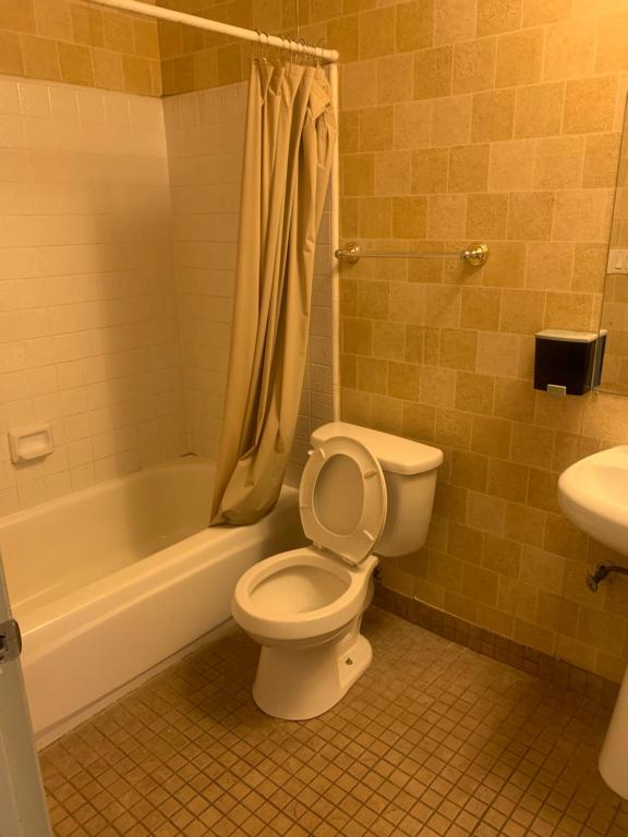 LA Lovely Double Deluxe Unit (C14)